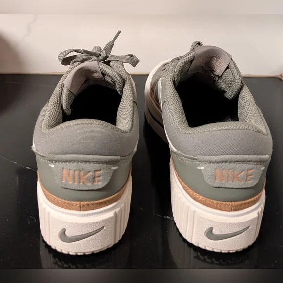 Nike Wmns Court Legacy Lift 'Light Army’ Sneakers Size 8 MSRP $95 - Picture 8 of 10